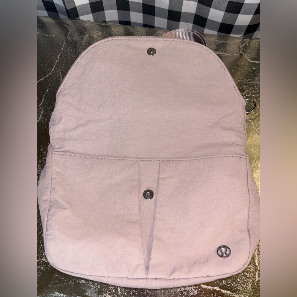 Lululemon Athletica Misty Pink All Night Festival Bag (5L) NWOT - Picture 4 of 7